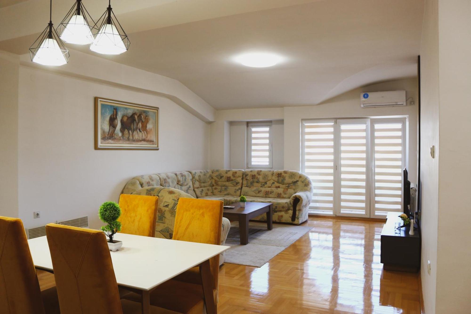 S Apartment Скоп'є Екстер'єр фото